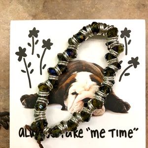 Crystal woven bracelet with magnet closure